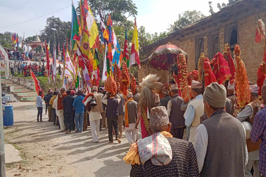 बैतडीको प्रसिद्ध निङ्गलाशैनी भगवती मन्दिरमा जात्रा शुरु 